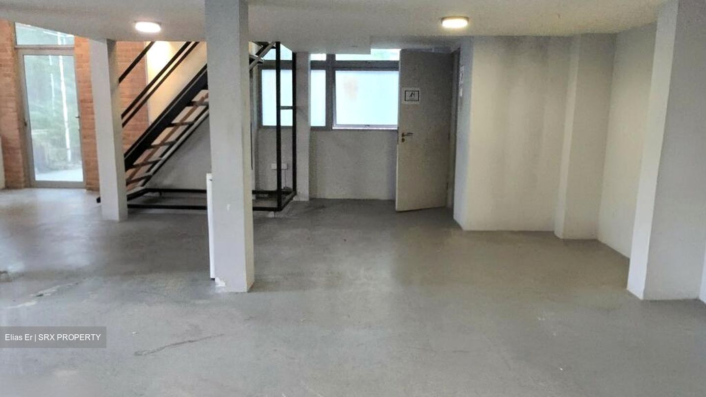 First Centre (D19), Factory #521670271
